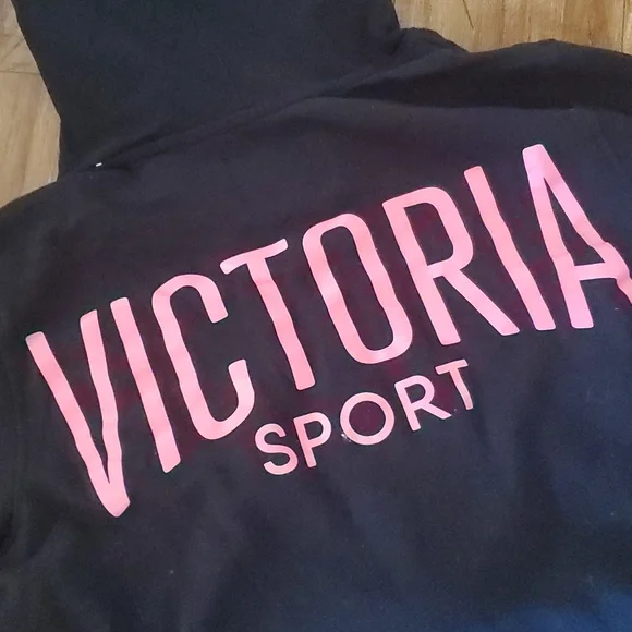 VICTORIA'S SECRET SIMPLE BLACK HOODIE - Picture 2 of 4